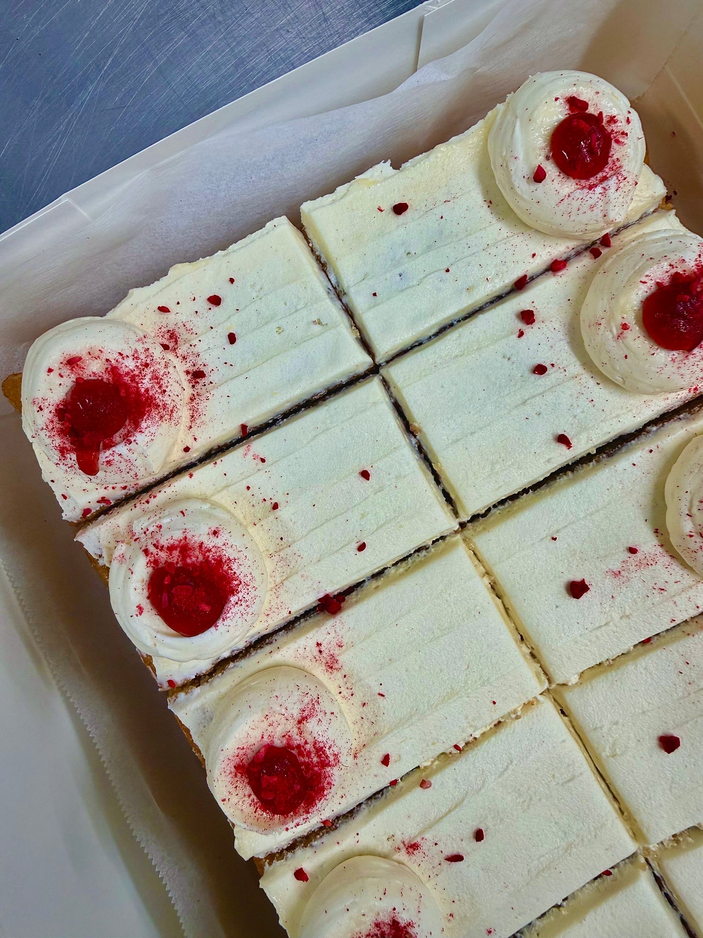 Viccy Sponge Slice