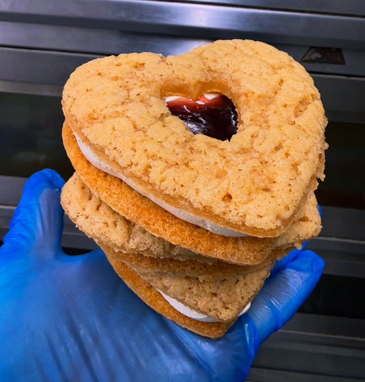 'Cariad' COOKIE SANDWICH